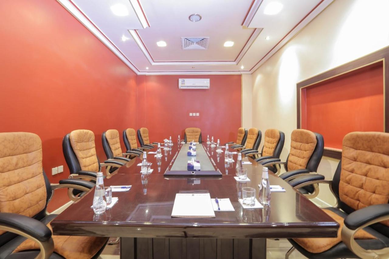 Al Mansour Grand Hotel Ḩafar al Bāţin 外观 照片