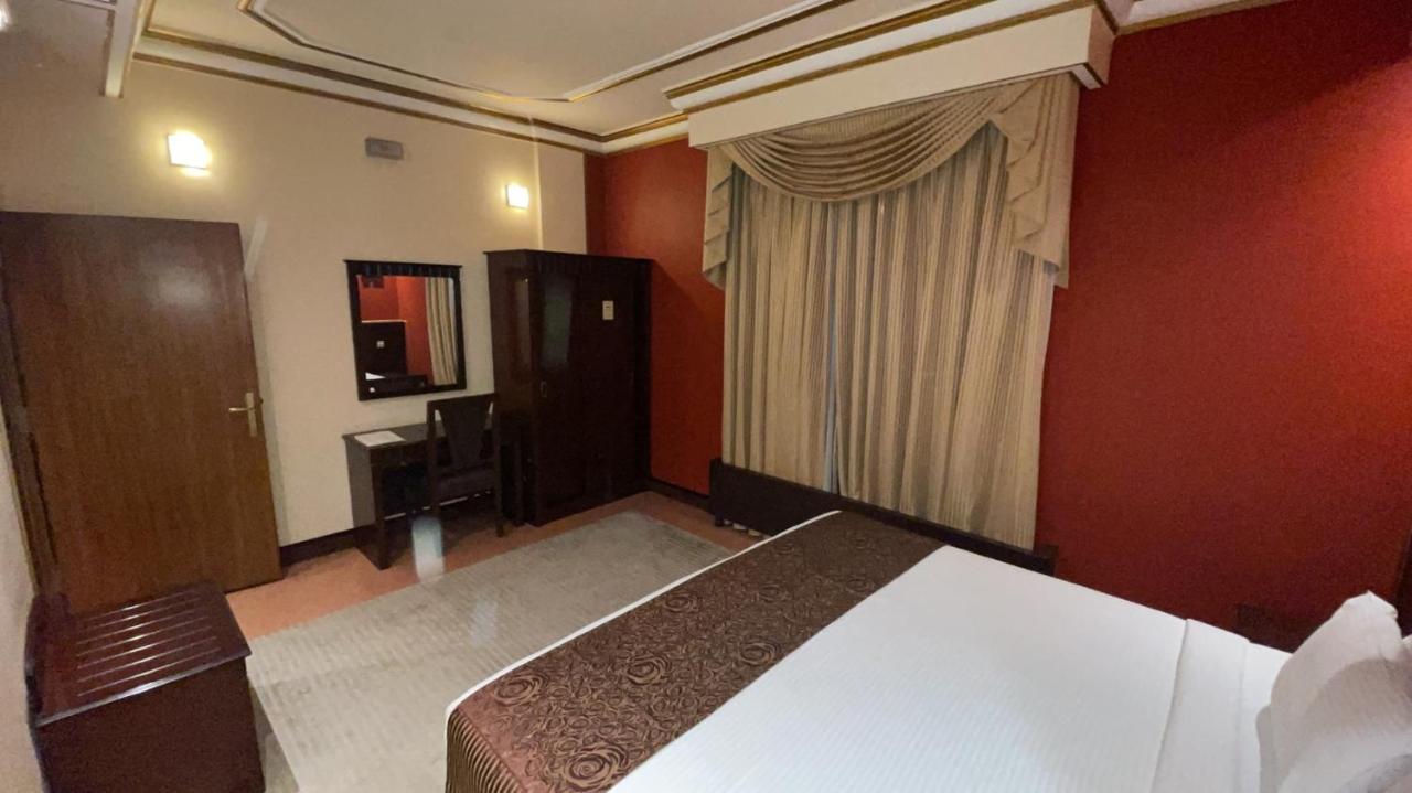 Al Mansour Grand Hotel Ḩafar al Bāţin 外观 照片