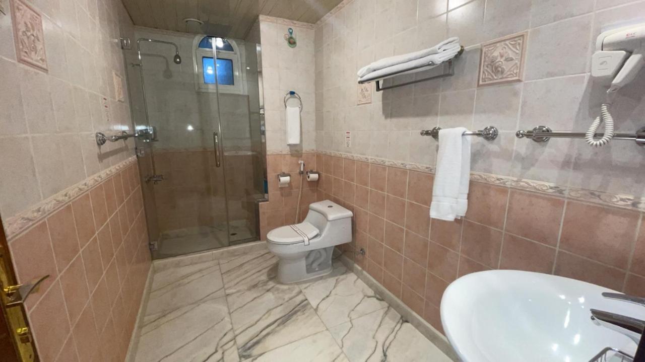 Al Mansour Grand Hotel Ḩafar al Bāţin 外观 照片