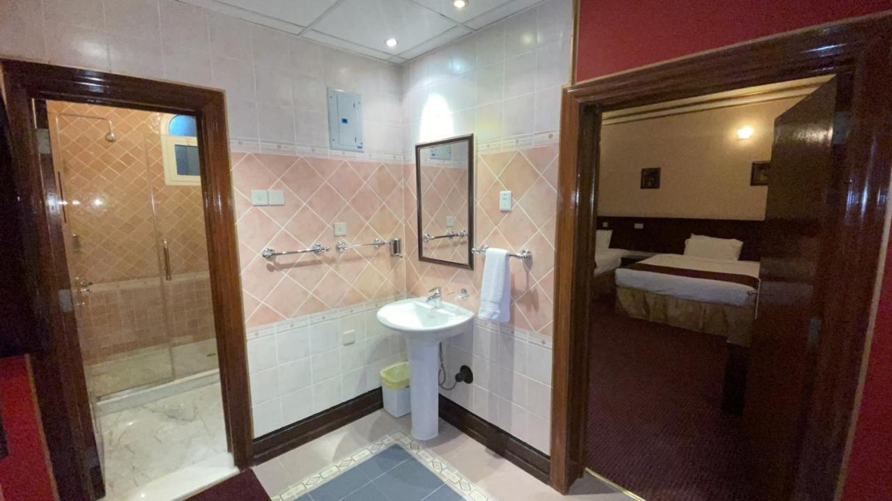 Al Mansour Grand Hotel Ḩafar al Bāţin 外观 照片