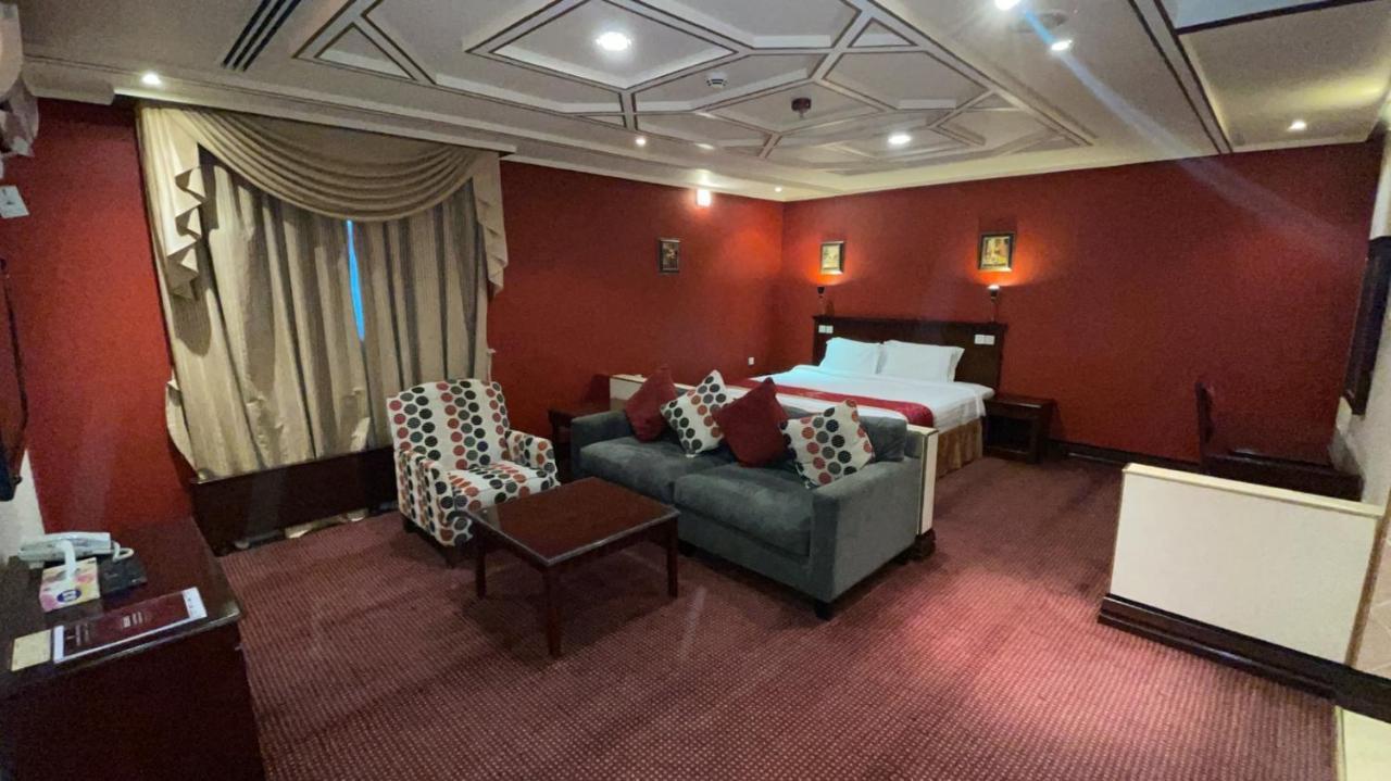 Al Mansour Grand Hotel Ḩafar al Bāţin 外观 照片