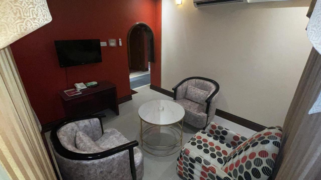 Al Mansour Grand Hotel Ḩafar al Bāţin 外观 照片